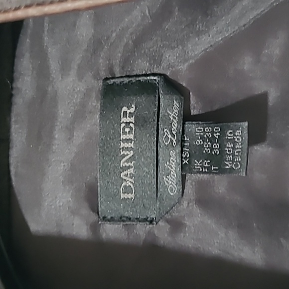 Danier spring/fall 3/4 jacket - Picture 2 of 6